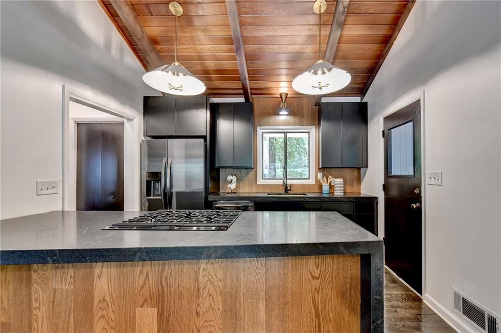 5363 Rosser Road Stone Mountain, GA 30087 - Photo 18 of 88