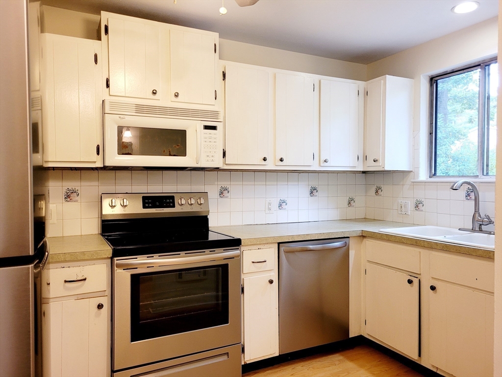 6 Liberty Road, Unit 6 Bridgewater, MA 02324 - Photo 3 of 32 Gallery Image 3