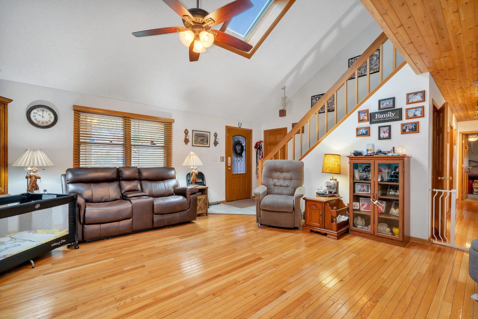 308 San Carlos Road Minooka, IL 60447 - Photo 4 of 25 a living room with furniture and wooden floor