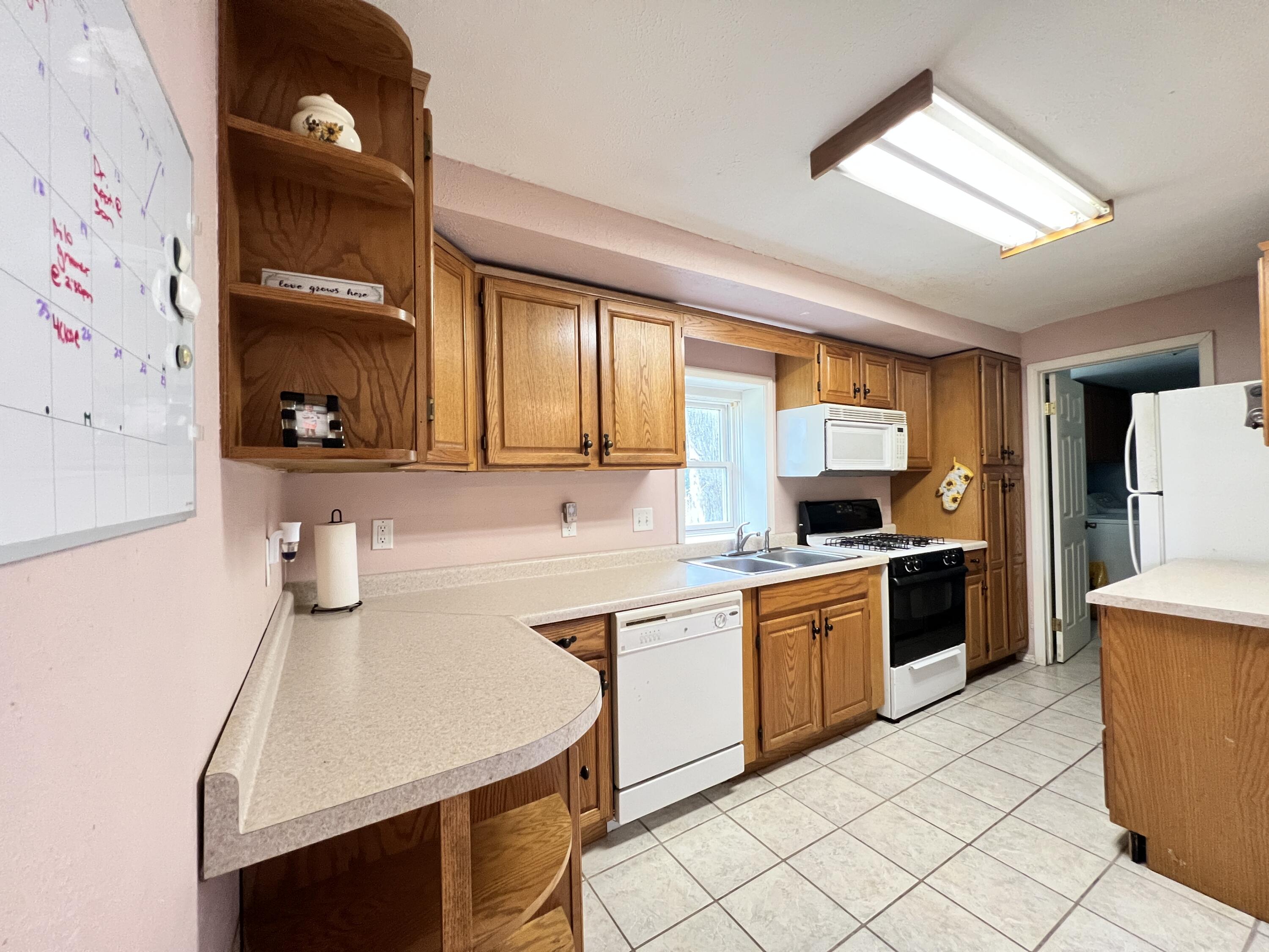1187 Leet Road Niles, MI 49120 - Photo 12 of 29 Kitchen