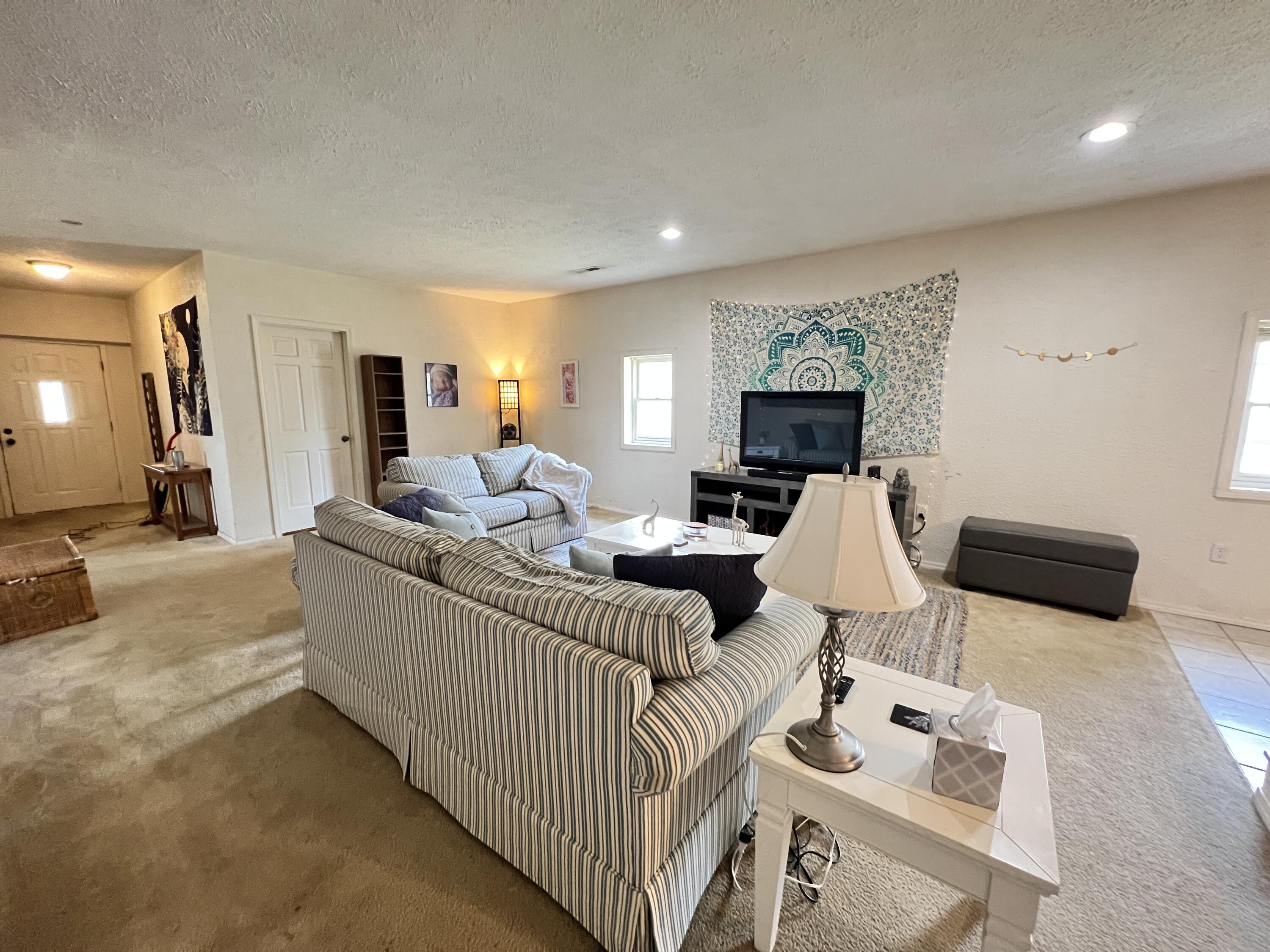 1187 Leet Road Niles, MI 49120 - Photo 9 of 29 Living
