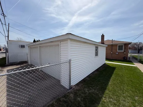 $244,900 | 1915 169th Street, Hammond, IN 46324
