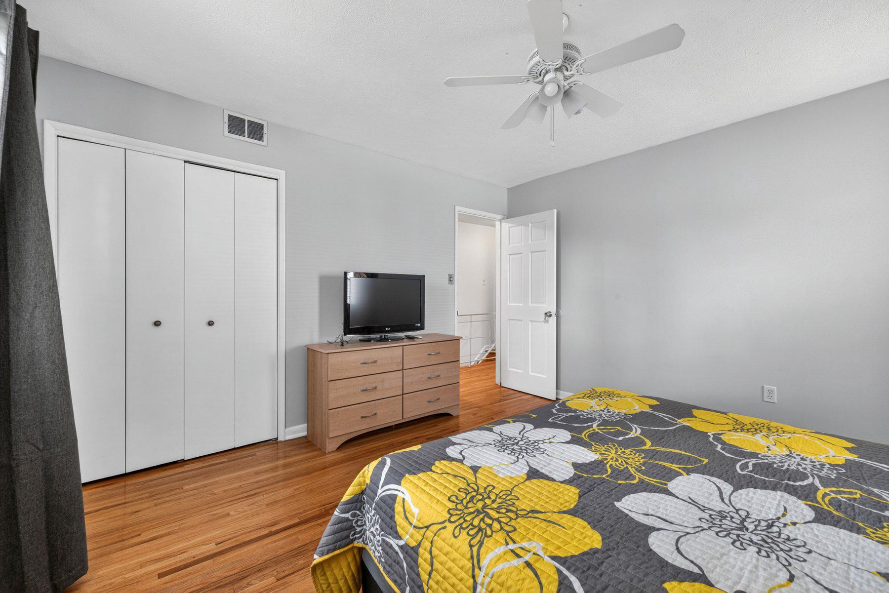 2311 Coleridge Drive Silver Spring, MD 20910 - Photo 25 of 47 Bright and inviting bedroom retreat #3