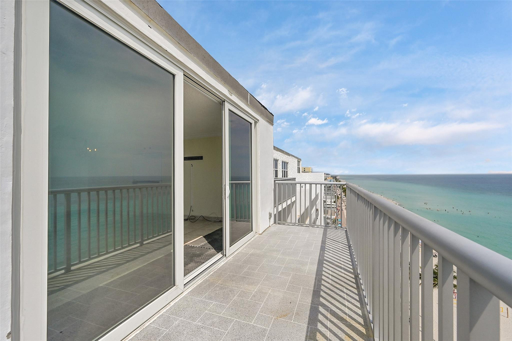 400 North Surf Road, Unit RGA Hollywood, FL 33019 - Photo 12 of 42 Photo 12