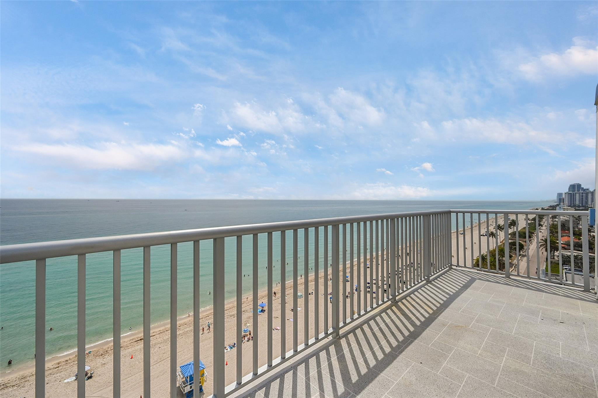 400 North Surf Road, Unit RGA Hollywood, FL 33019 - Photo 14 of 42 Photo 14