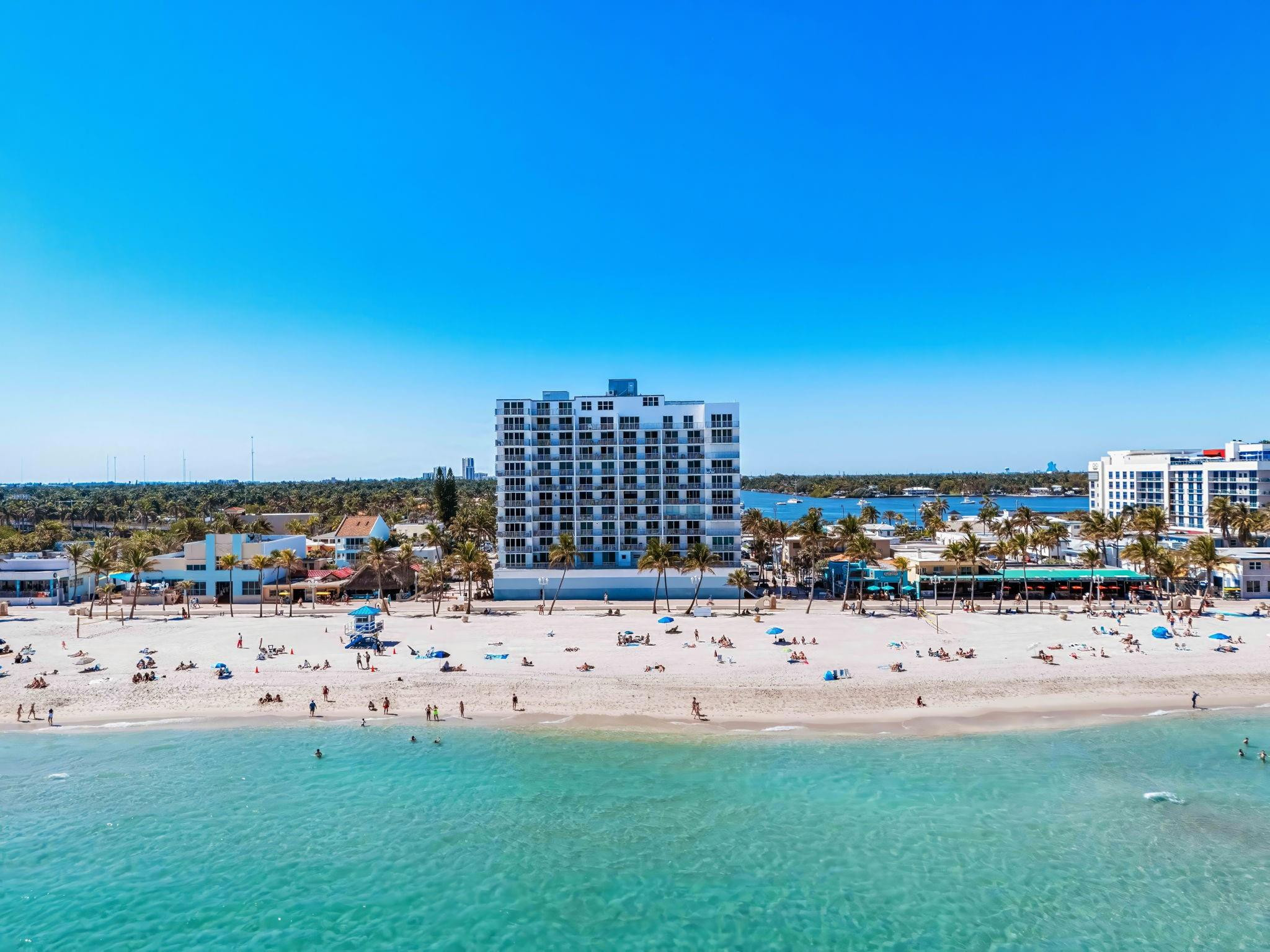 400 North Surf Road, Unit RGA Hollywood, FL 33019 - Photo 2 of 42 Photo 2