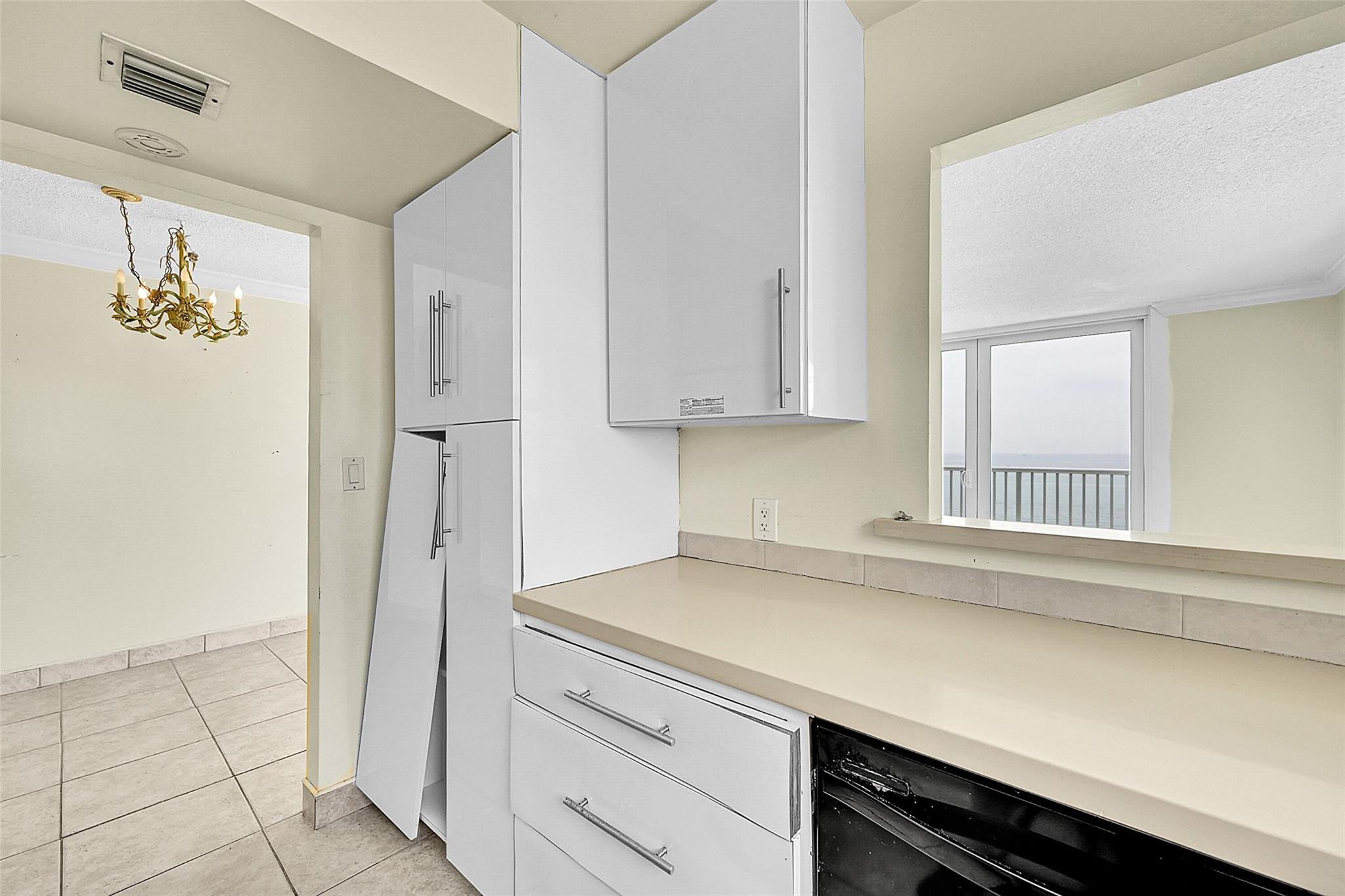 400 North Surf Road, Unit RGA Hollywood, FL 33019 - Photo 27 of 42 Photo 27