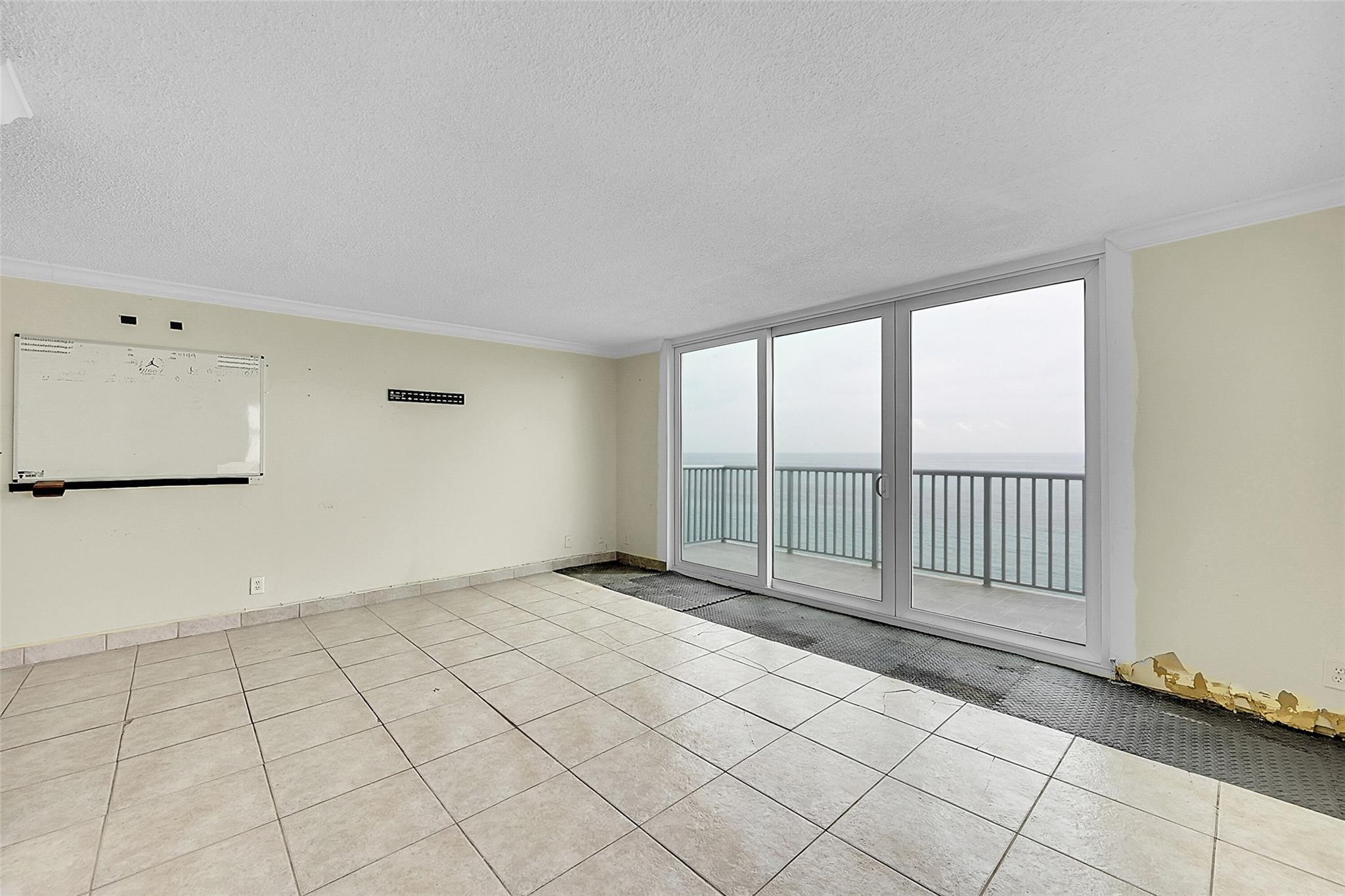 400 North Surf Road, Unit RGA Hollywood, FL 33019 - Photo 31 of 42 Photo 31