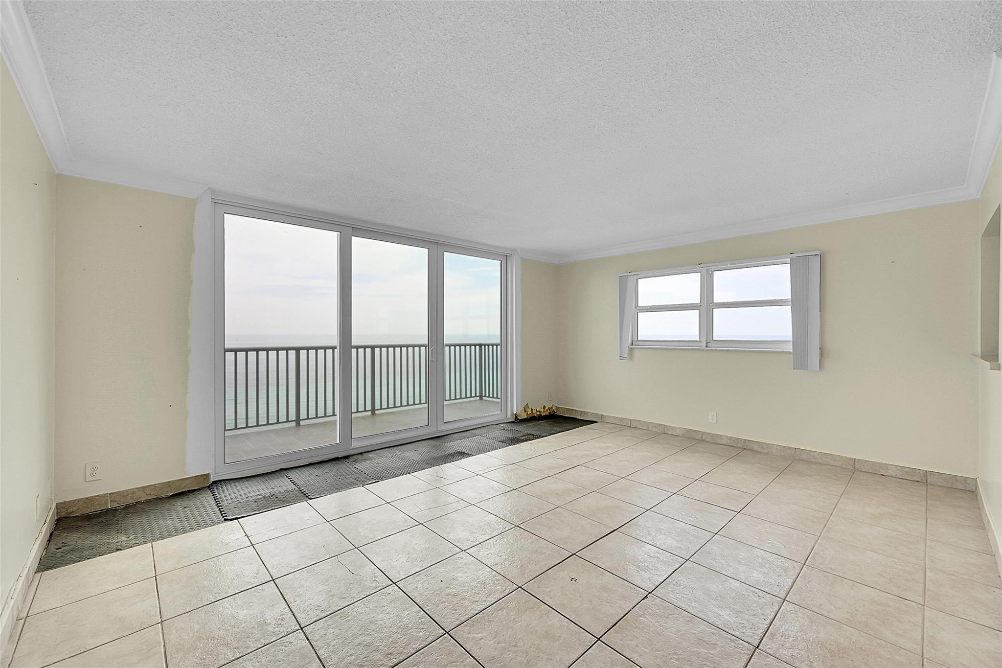 400 North Surf Road, Unit RGA Hollywood, FL 33019 - Photo 32 of 42 Photo 32