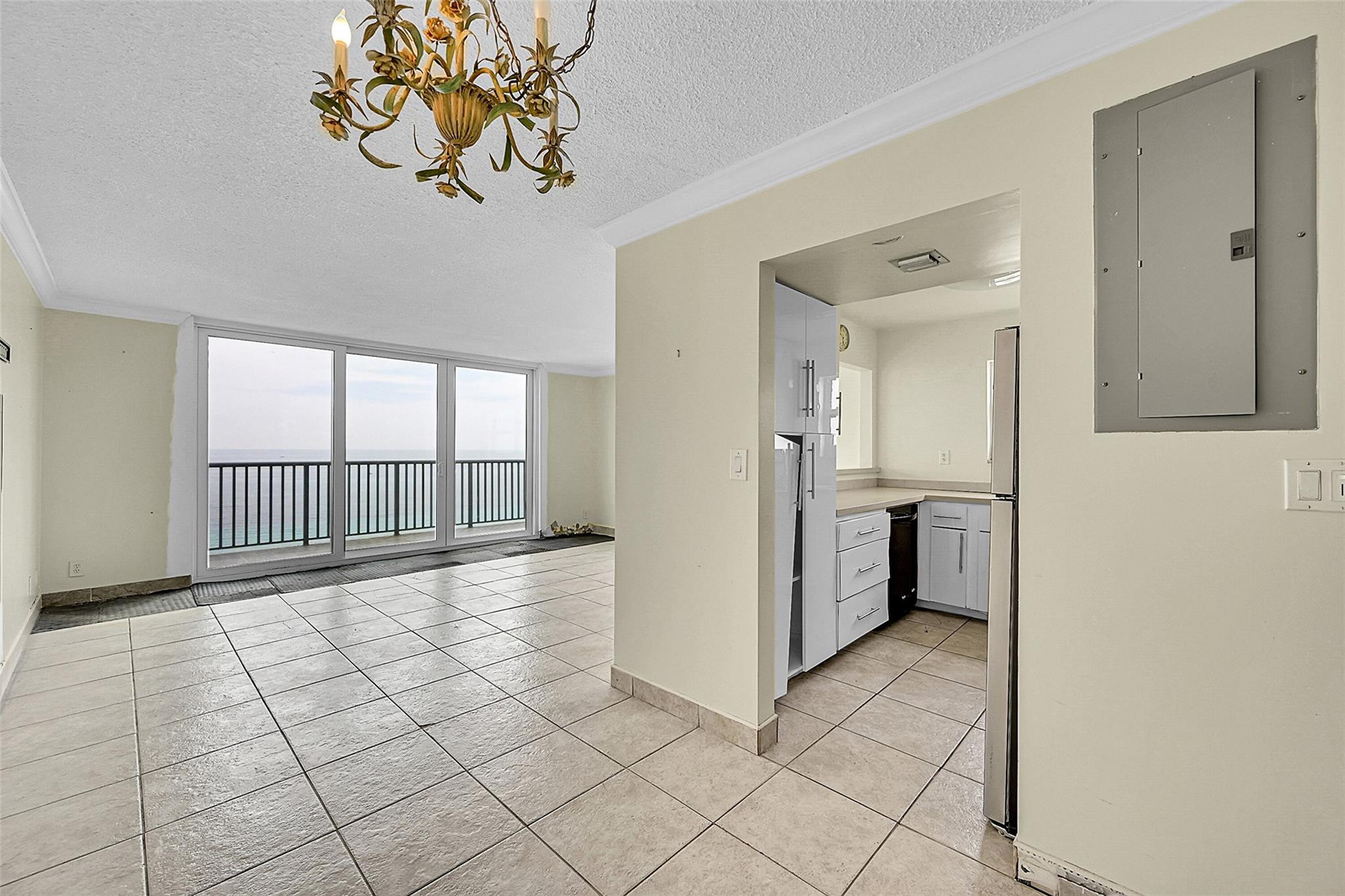 400 North Surf Road, Unit RGA Hollywood, FL 33019 - Photo 33 of 42 Photo 33