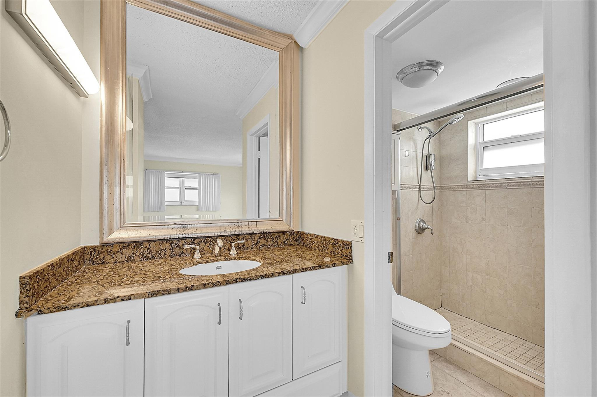 400 North Surf Road, Unit RGA Hollywood, FL 33019 - Photo 37 of 42 Photo 37