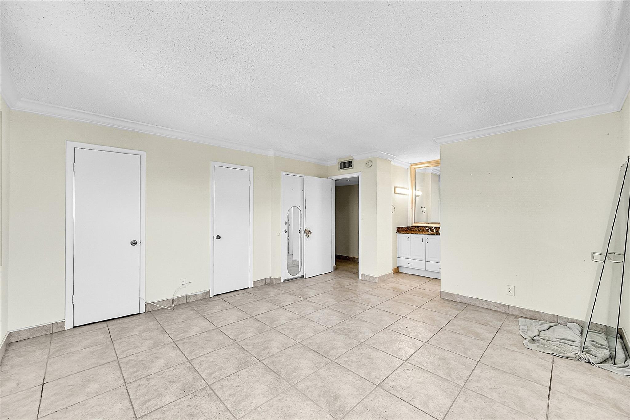 400 North Surf Road, Unit RGA Hollywood, FL 33019 - Photo 39 of 42 Photo 39