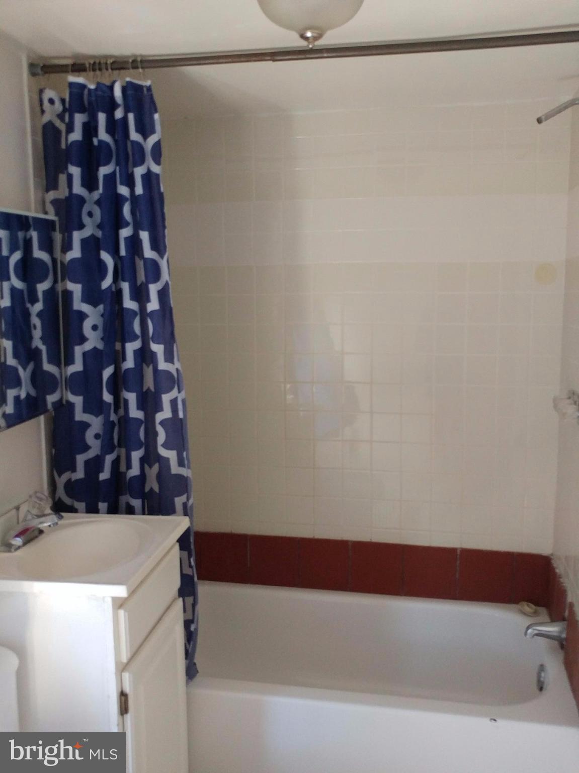 1923 Ramsay Street Baltimore, MD 21223 - Photo 5 of 5 Bath (Master)
