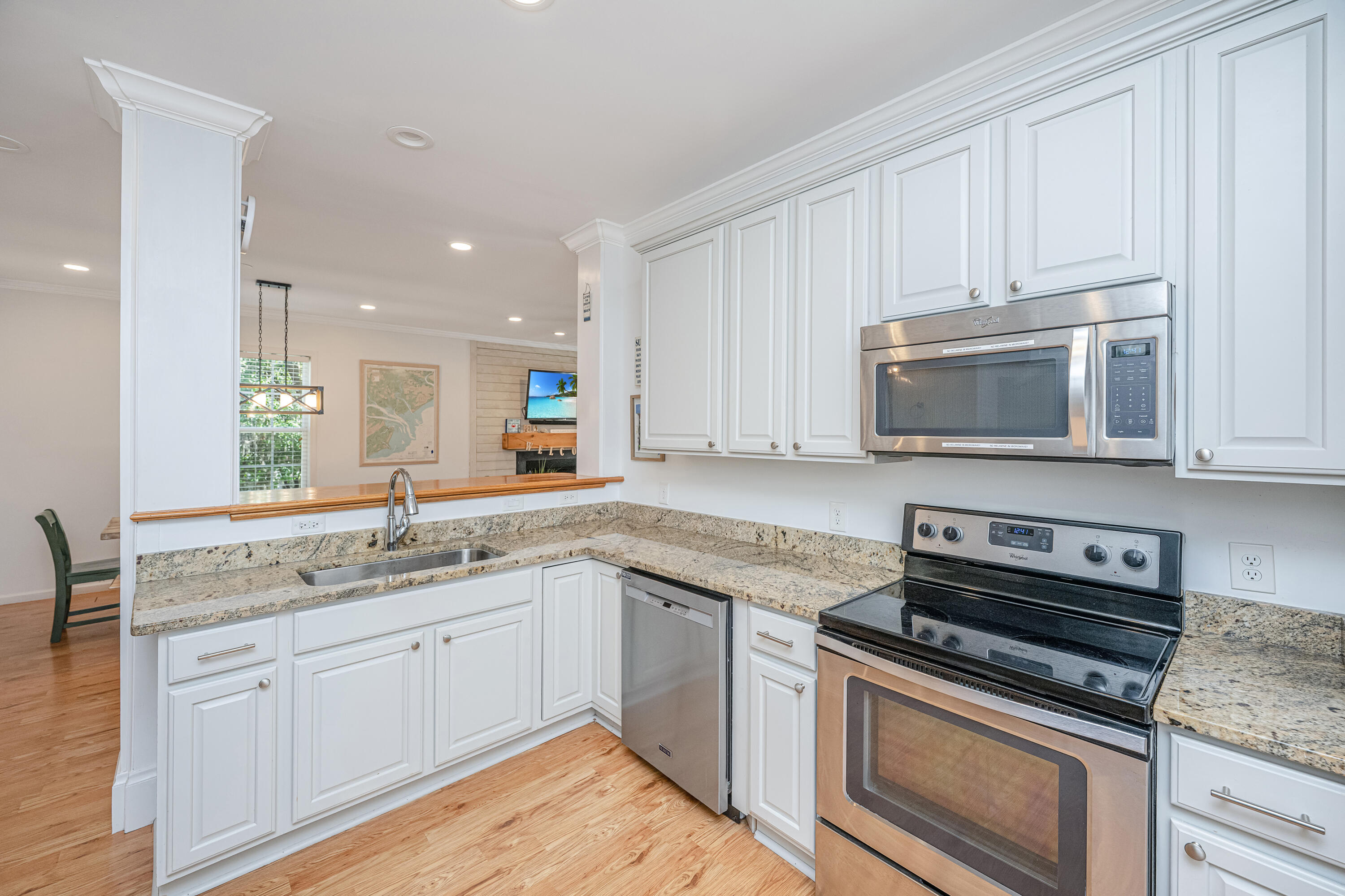 607 Jungle Road Edisto Beach, SC 29438 - Photo 16 of 58 607JungleRd012