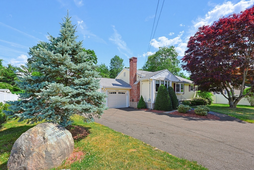 17 West Vanston Road Stoughton, MA 02072 - Photo 4 of 26