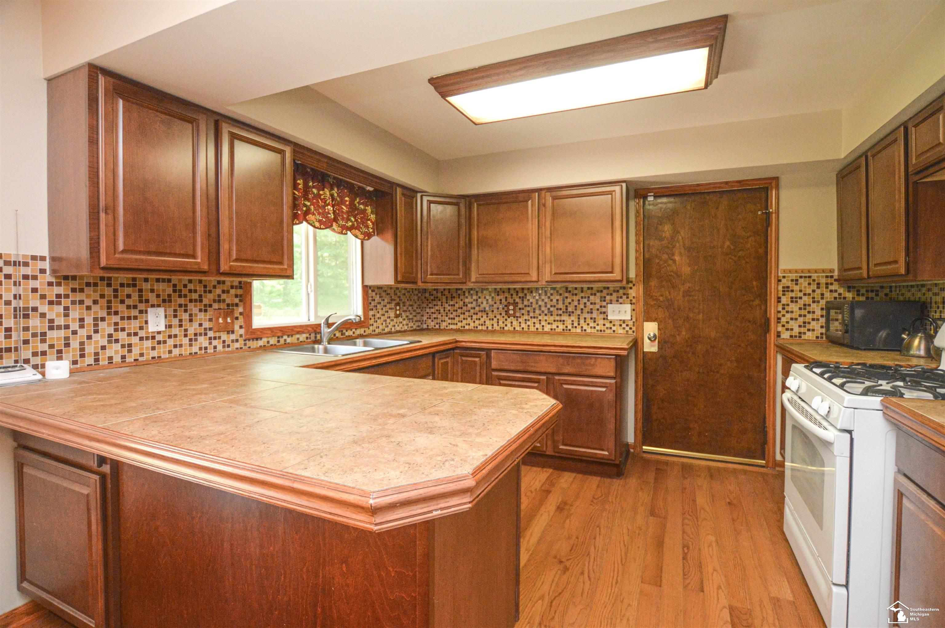 10330 Steffas Road Maybee, MI 48159 - Photo 9 of 35 Gallery Image 9