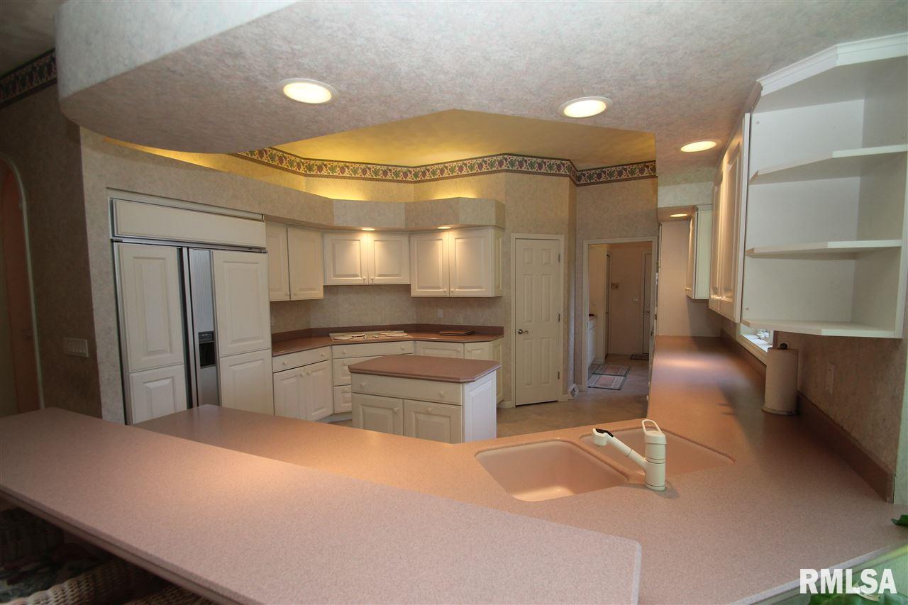 131 Maple Ridge Drive Morton, IL 61550 - Photo 15 of 36 Gallery Image 15