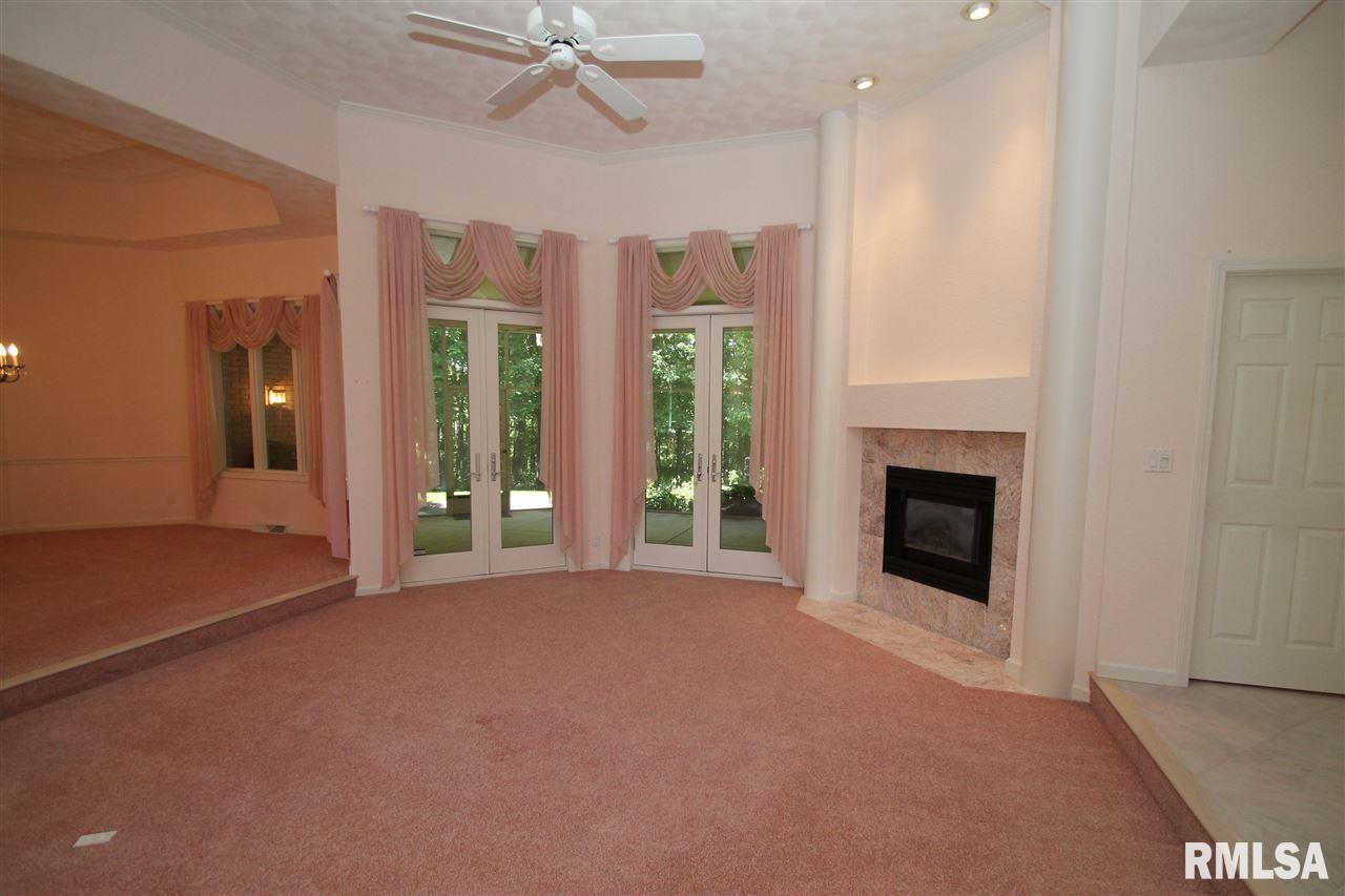 131 Maple Ridge Drive Morton, IL 61550 - Photo 4 of 36 Gallery Image 4
