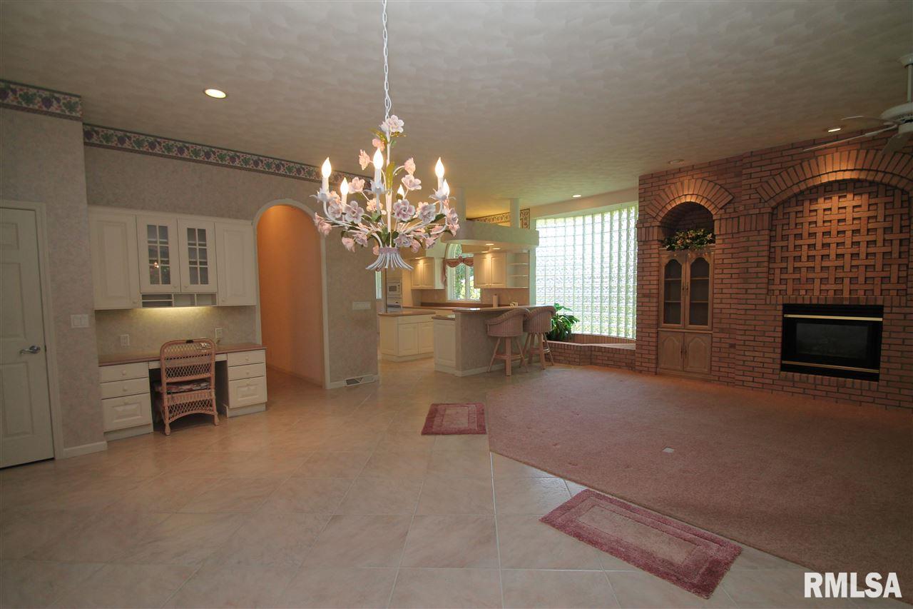 131 Maple Ridge Drive Morton, IL 61550 - Photo 10 of 36 Gallery Image 10