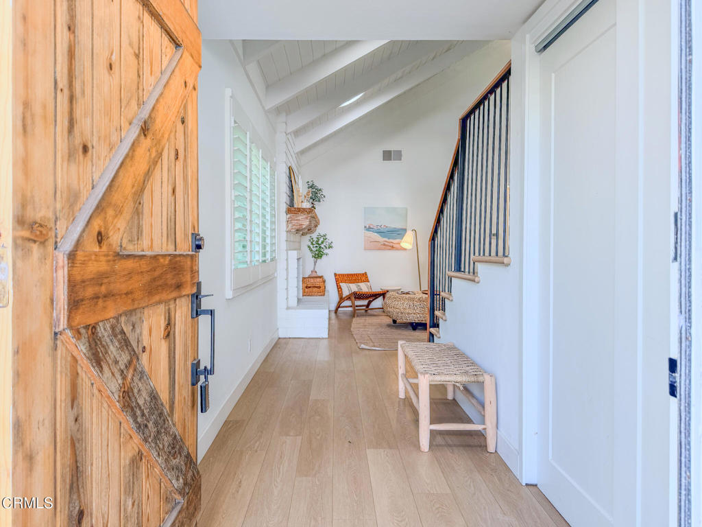 4954 Dolphin Way Oxnard, CA 93035 - Photo 2 of 40