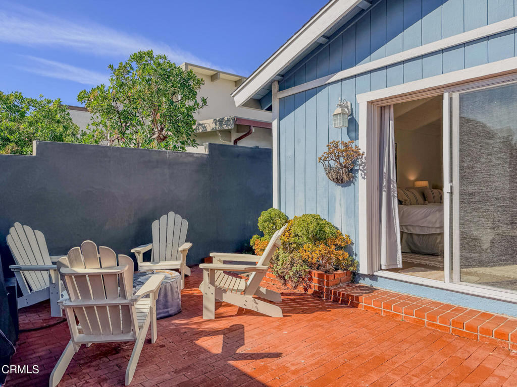 4954 Dolphin Way Oxnard, CA 93035 - Photo 33 of 40