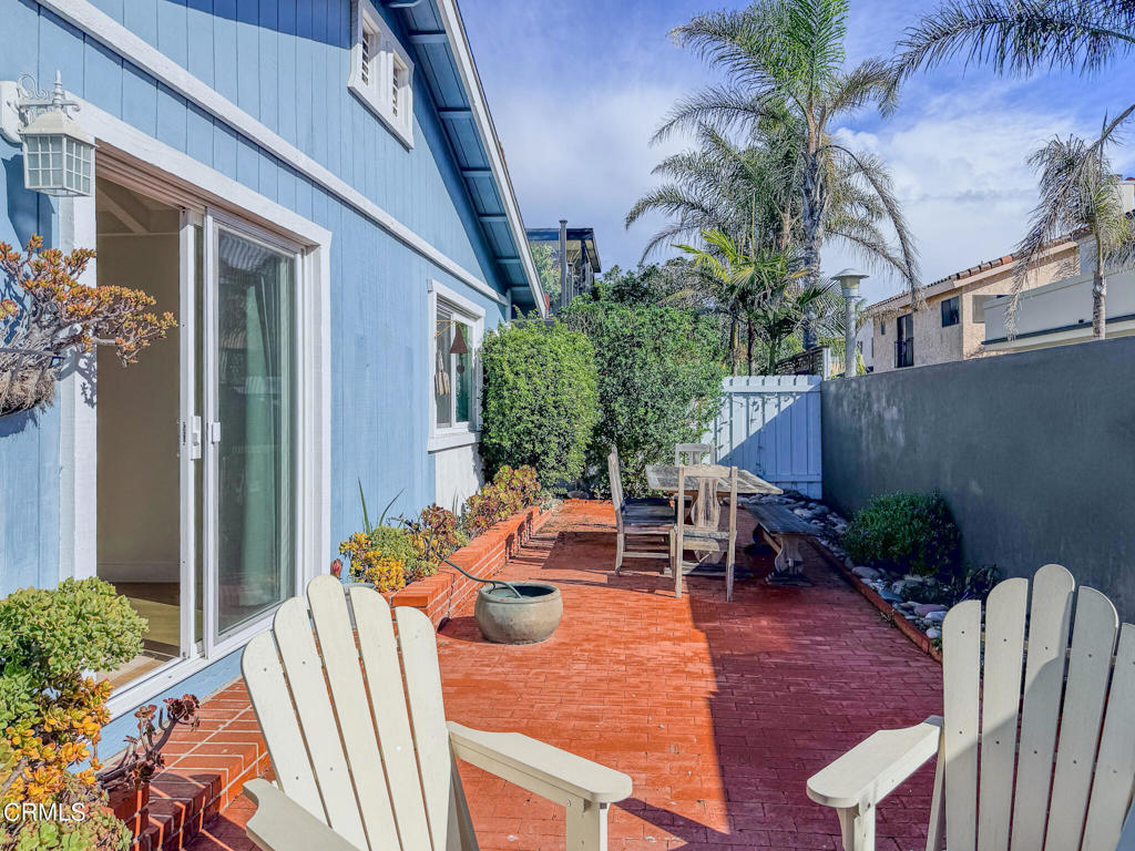 4954 Dolphin Way Oxnard, CA 93035 - Photo 38 of 40