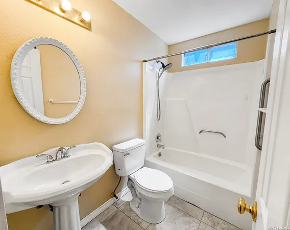 $1,750 | 7750 Pipers Hill, San Antonio, TX 78251
