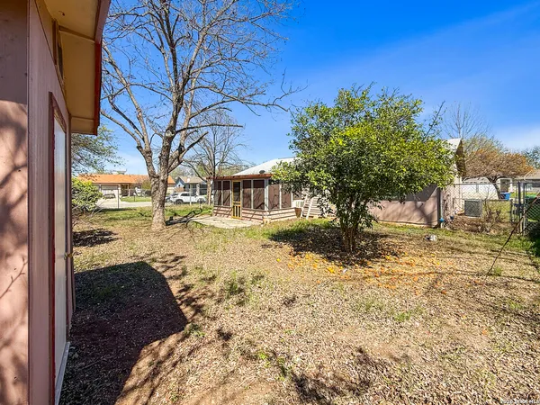 $1,750 | 7750 Pipers Hill, San Antonio, TX 78251