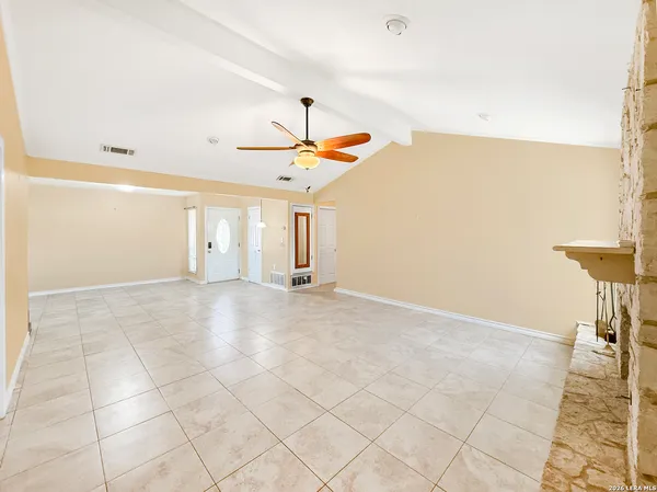 $1,750 | 7750 Pipers Hill, San Antonio, TX 78251
