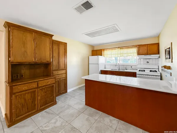 $1,750 | 7750 Pipers Hill, San Antonio, TX 78251