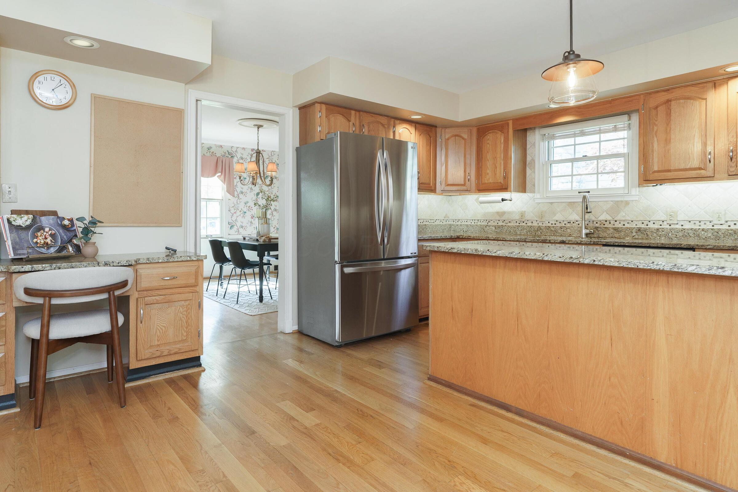 136 South Remington Road Columbus, OH 43209 - Photo 15 of 43 136 s Remington Rd-21