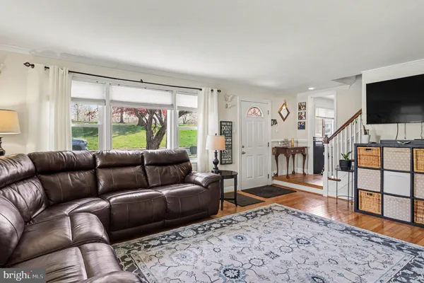 $439,000 | 312 Woodlawn Avenue, Willow Grove, PA 19090
