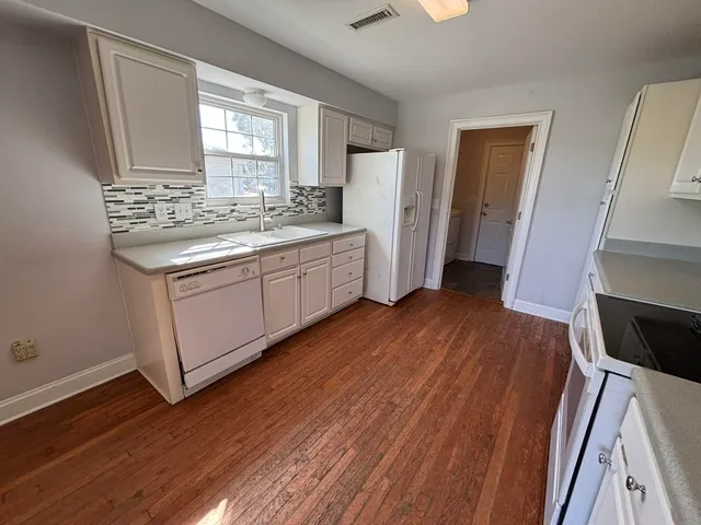 $3,500 | 1544 Ocean Neighbors Boulevard, Charleston, SC 29412