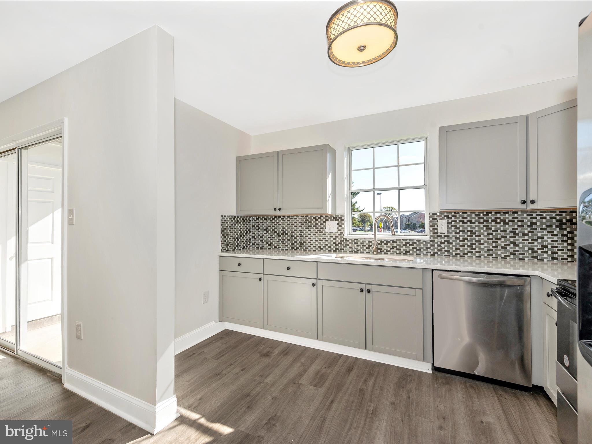 1401 Key Parkway, Unit 302 Frederick, MD 21702 - Photo 14 of 51 Kitchen