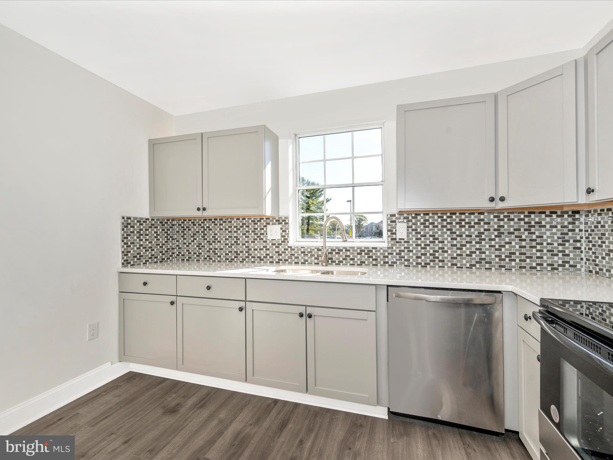 1401 Key Parkway, Unit 302 Frederick, MD 21702 - Photo 17 of 51 Kitchen