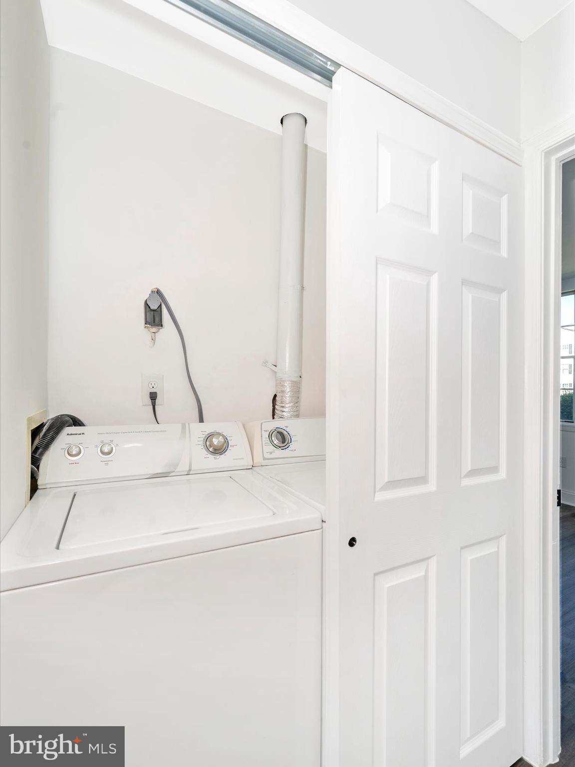 1401 Key Parkway, Unit 302 Frederick, MD 21702 - Photo 26 of 51 Laundry Area