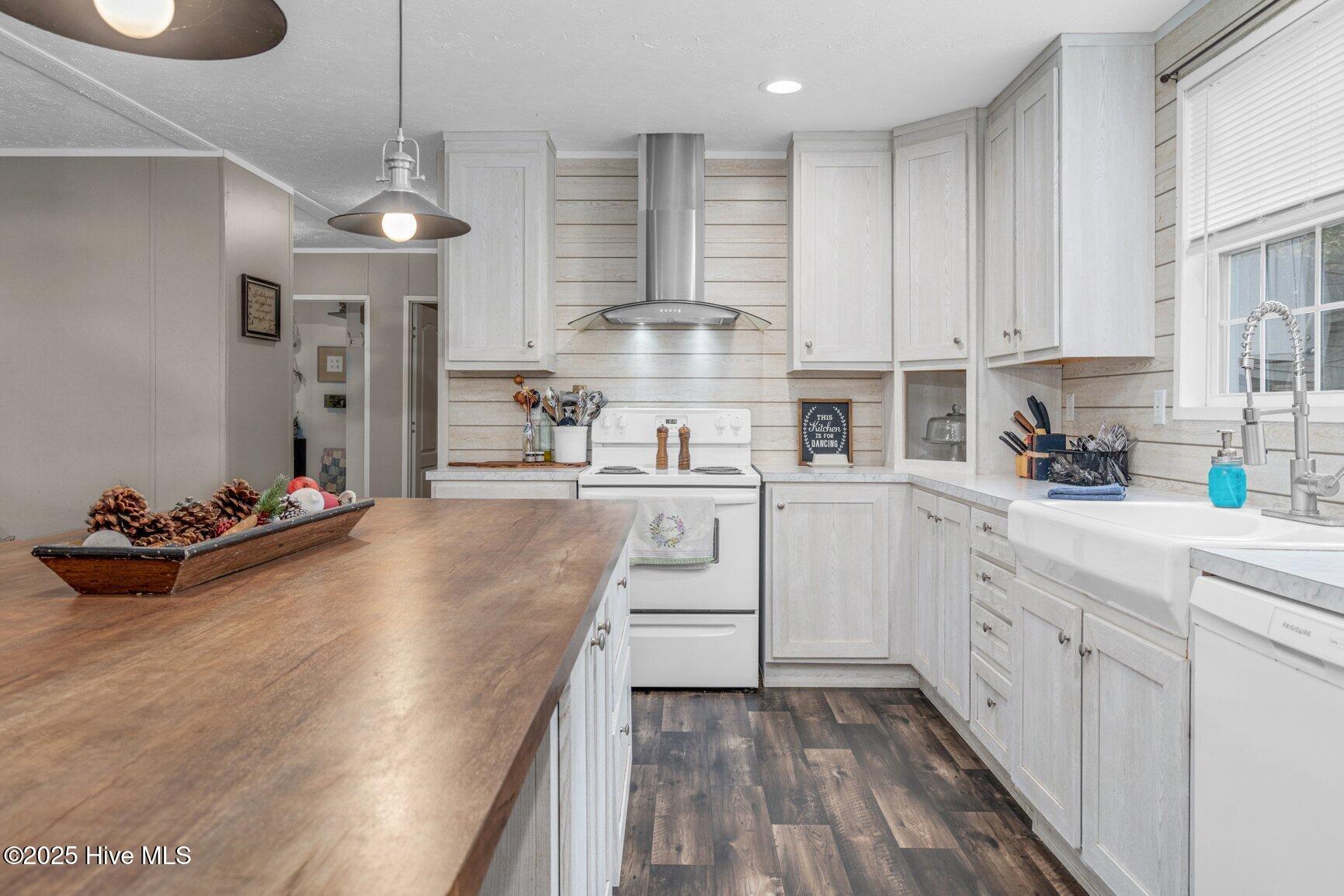 6434 Perry Road Lucama, NC 27851 - Photo 8 of 40 014-6434PerryRoad-Lucama-NC-27851-SMALL