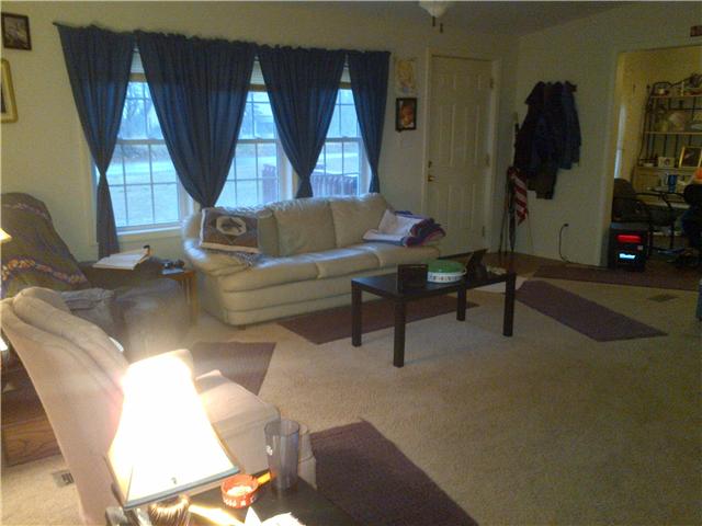 521 Collier Bend Road Charlotte, TN 37036 - Photo 3 of 16 Gallery Image 3