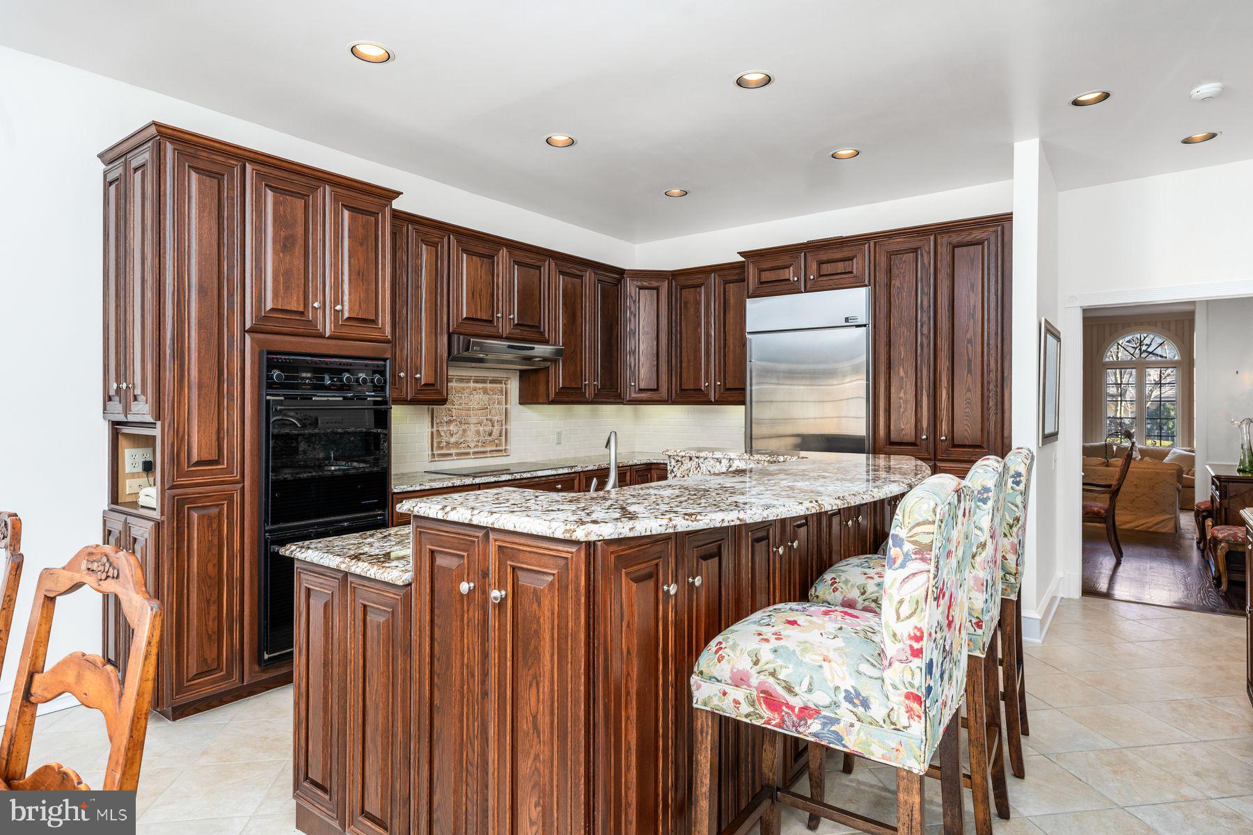 916 Exeter Crest Villanova, PA 19085 - Photo 12 of 39