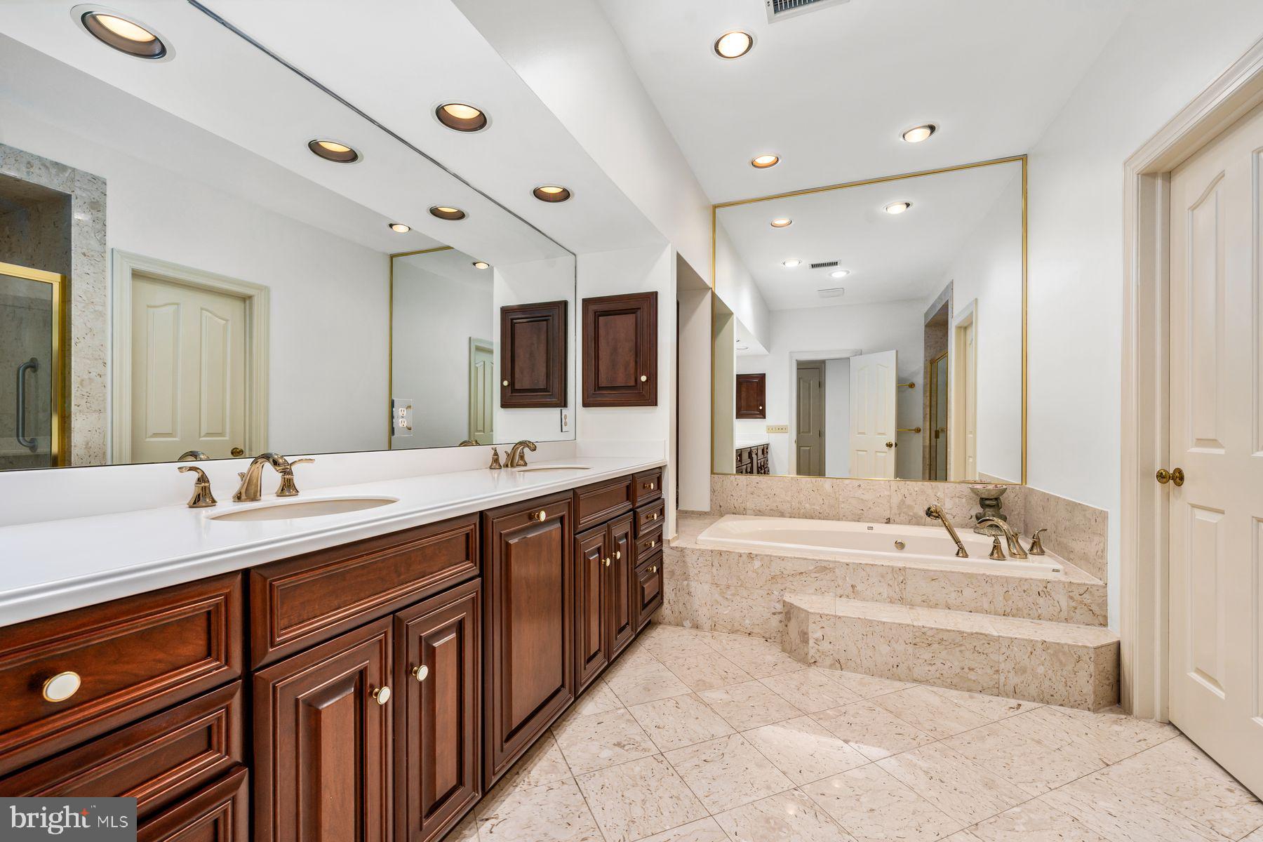 916 Exeter Crest Villanova, PA 19085 - Photo 24 of 39