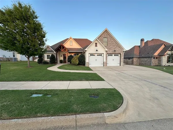 $559,500 | 7334 Tule Creek Lane, Tyler, TX 75703