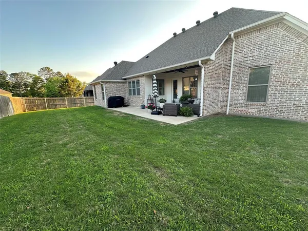 $559,500 | 7334 Tule Creek Lane, Tyler, TX 75703