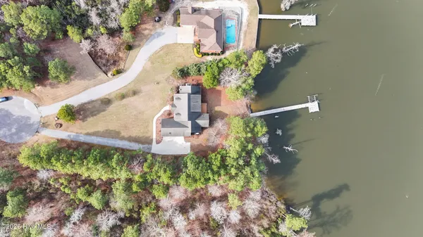 $750,000 | 120 Lincoln Place, Hertford, NC 27944