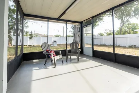 $279,000 | 551 84th Avenue North, St. Petersburg, FL 33702