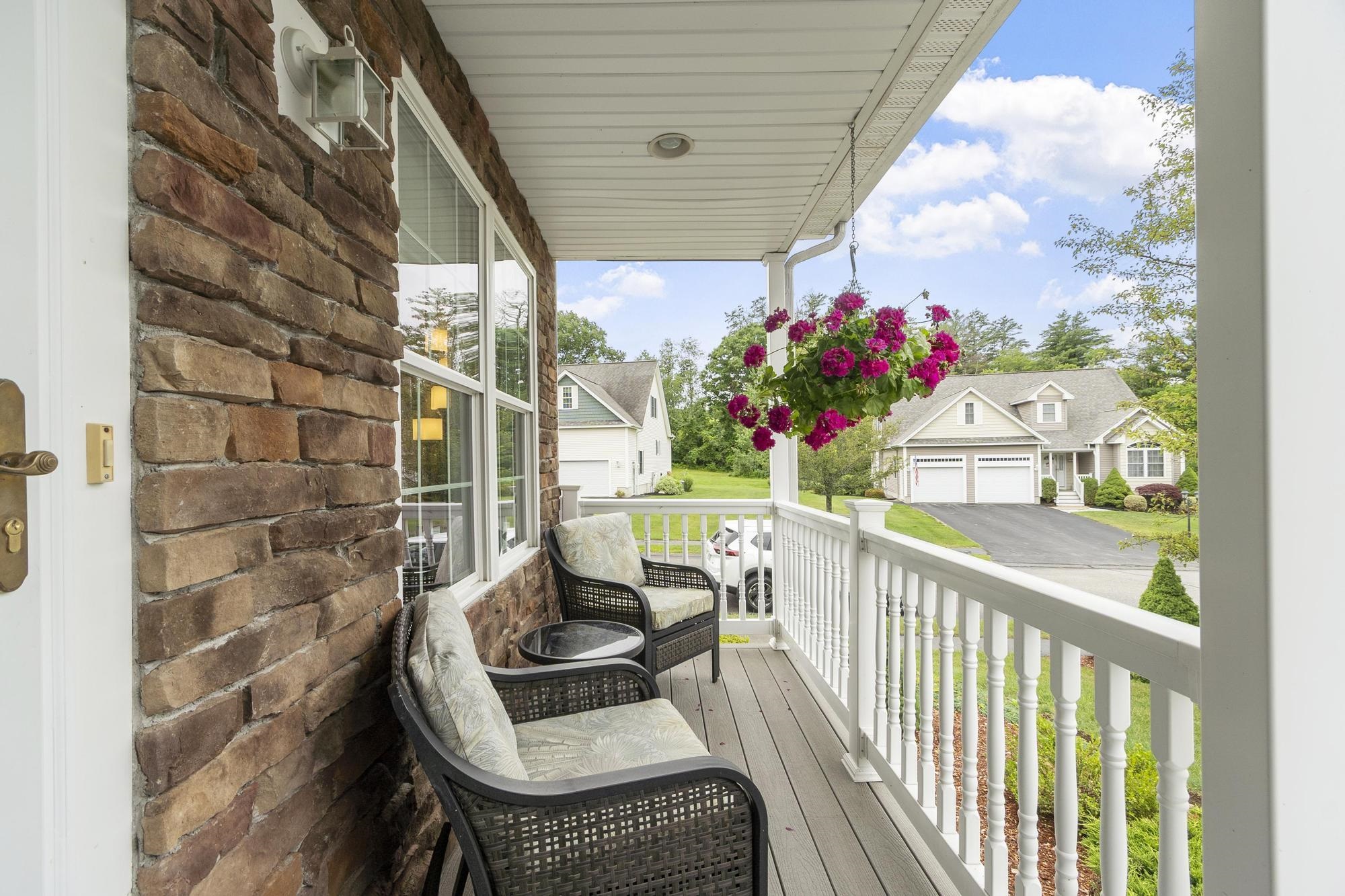 18 Harvest Road Windham, NH 03087 - Photo 2 of 45