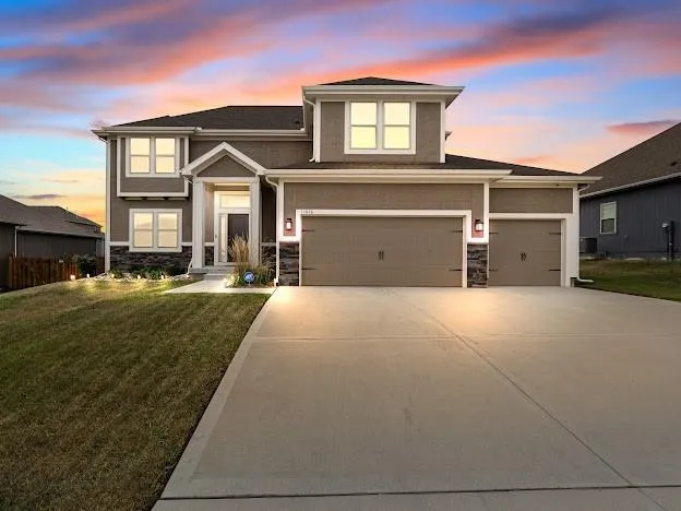 $480,000 | 11016 North Crystal Avenue, Kansas City, MO 64156