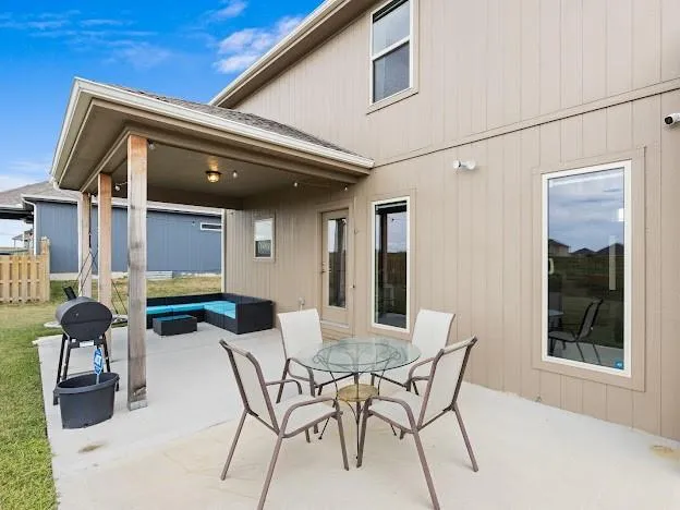 $480,000 | 11016 North Crystal Avenue, Kansas City, MO 64156