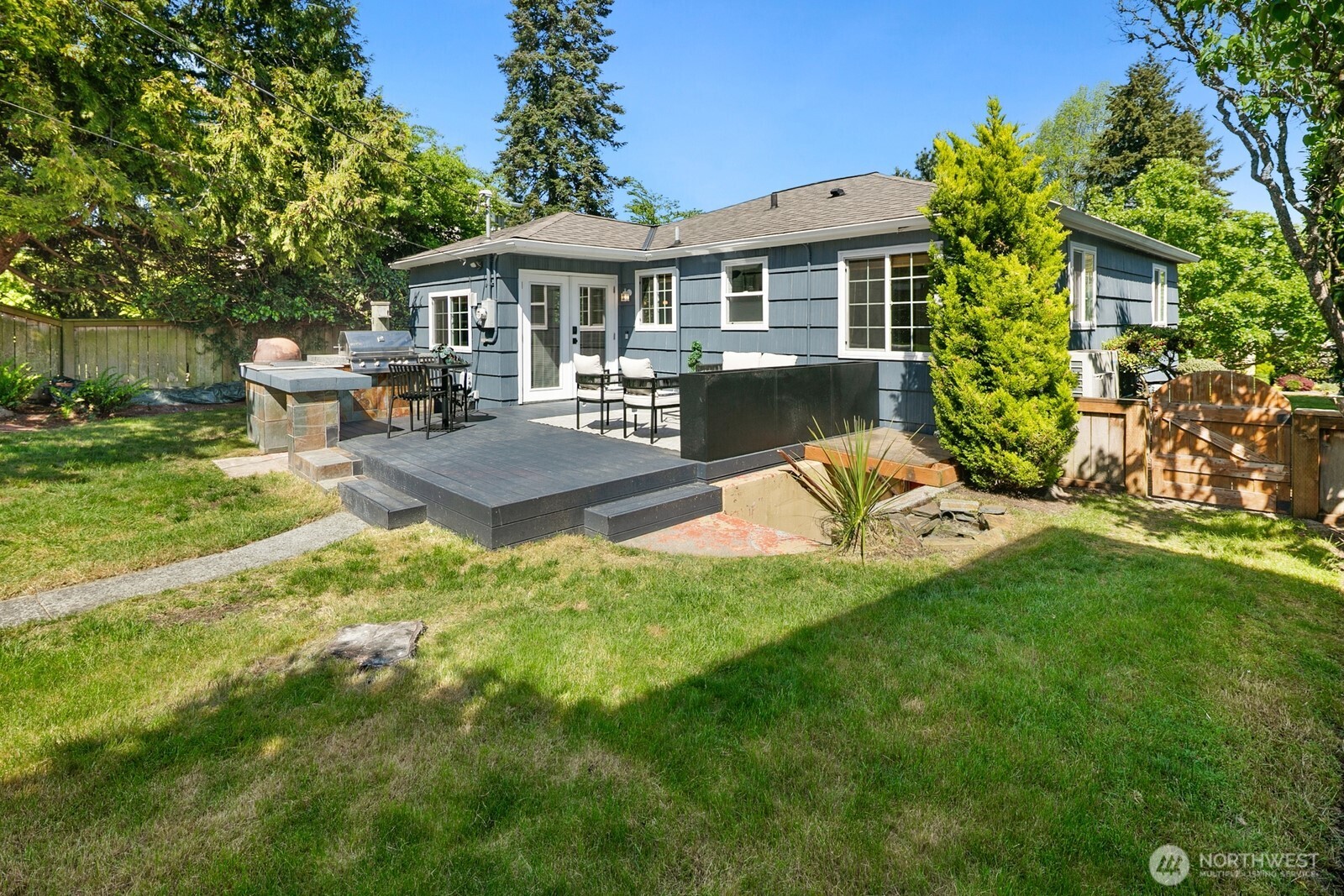 3413 48th Avenue Southwest Seattle, WA 98116 - Photo 26 of 30