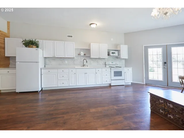 $1,499,000 | 40920 Northwest Maple Ridge Road, Woodland, WA 98674