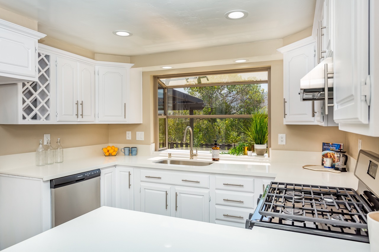 9029 Inverness Road Santee, CA 92071 - Photo 4 of 25